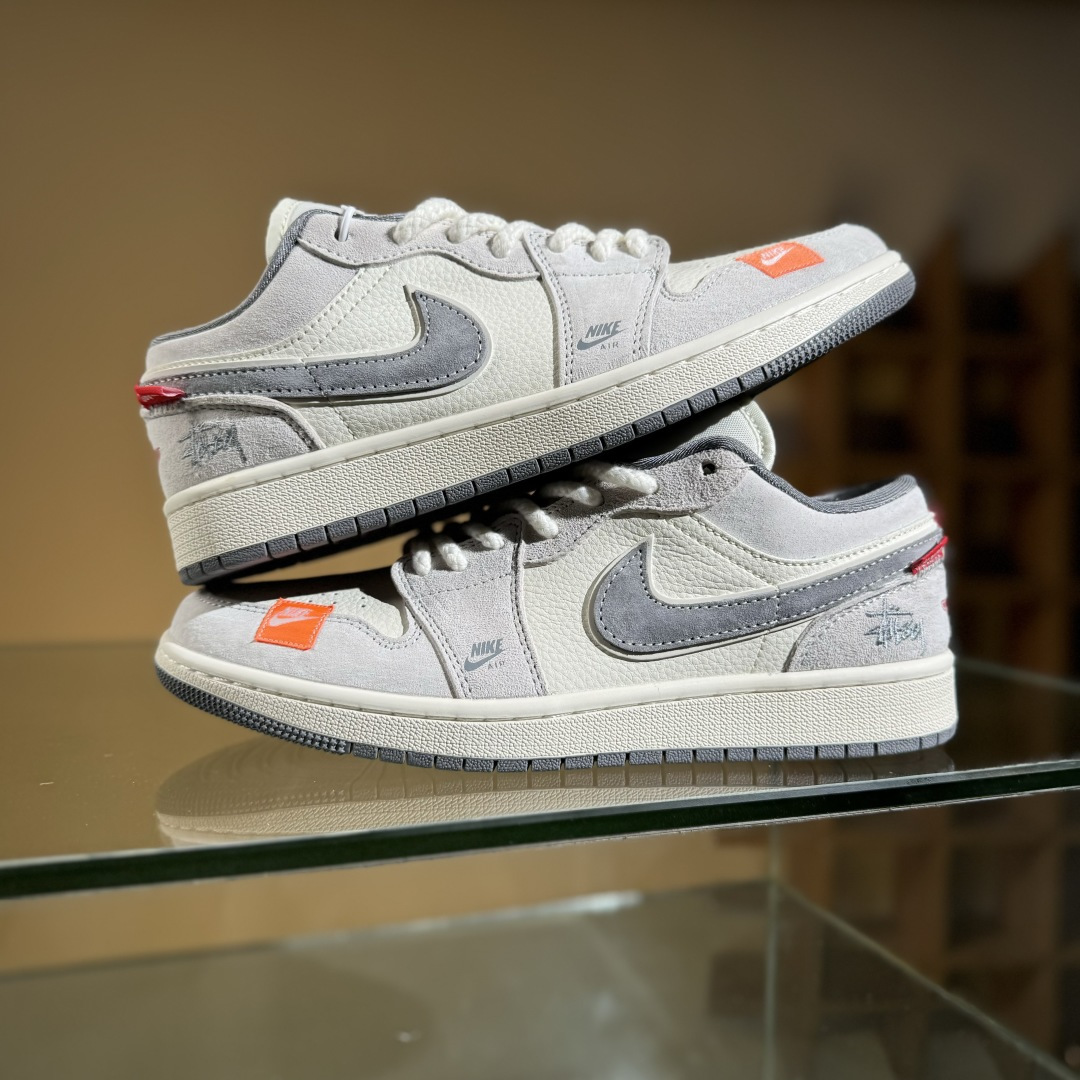 280 Air Jordan 1 Low AJ1 乔1 斯图西联名 红标米灰猪八 高端定制 低帮复古篮球鞋 YX5066-305