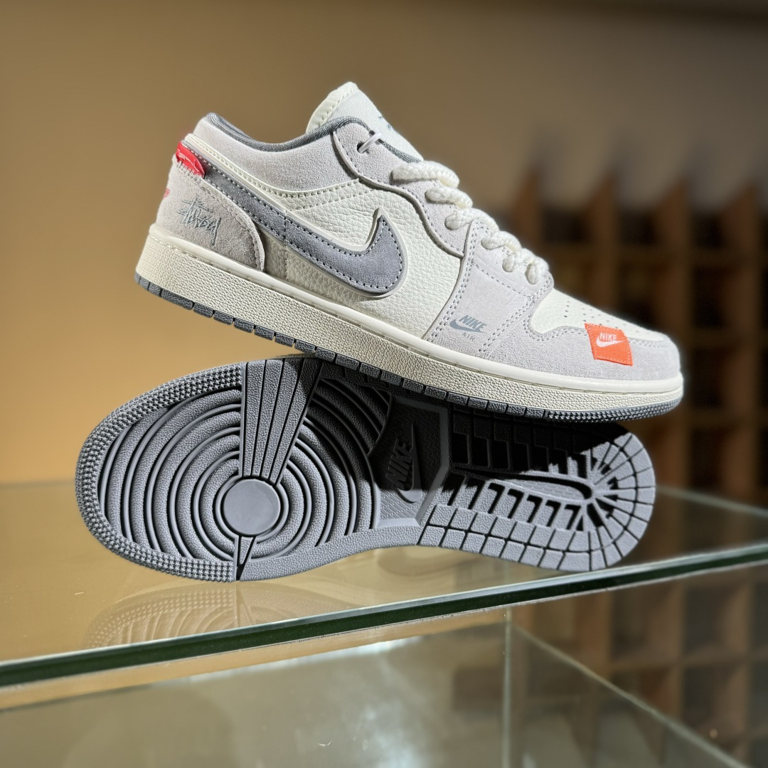 280 Air Jordan 1 Low AJ1 乔1 斯图西联名 红标米灰猪八 高端定制 低帮复古篮球鞋 YX5066-305