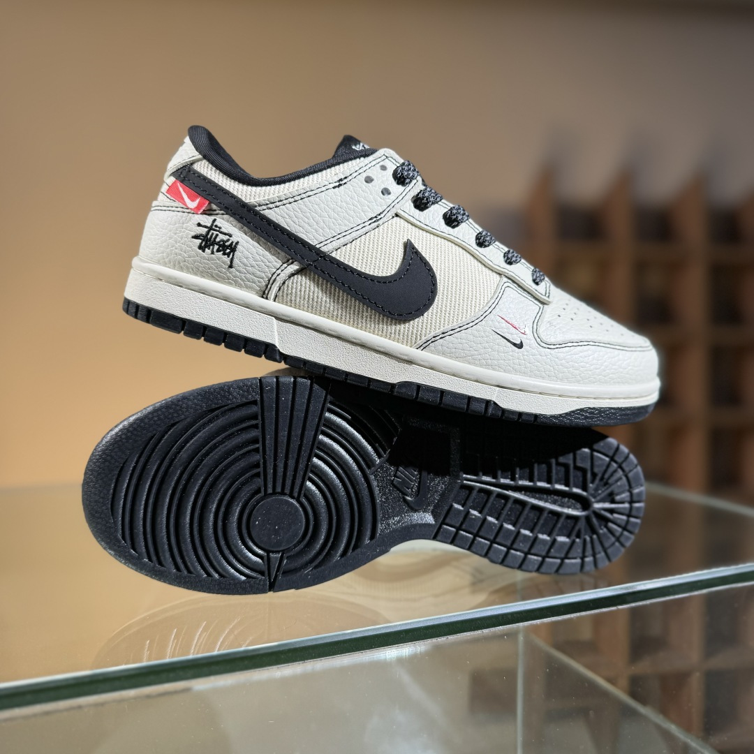 280 Nike SB Dunk Low 斯图西联名 黑白织布 周年高端定制 低帮休闲板鞋 SC9207-425