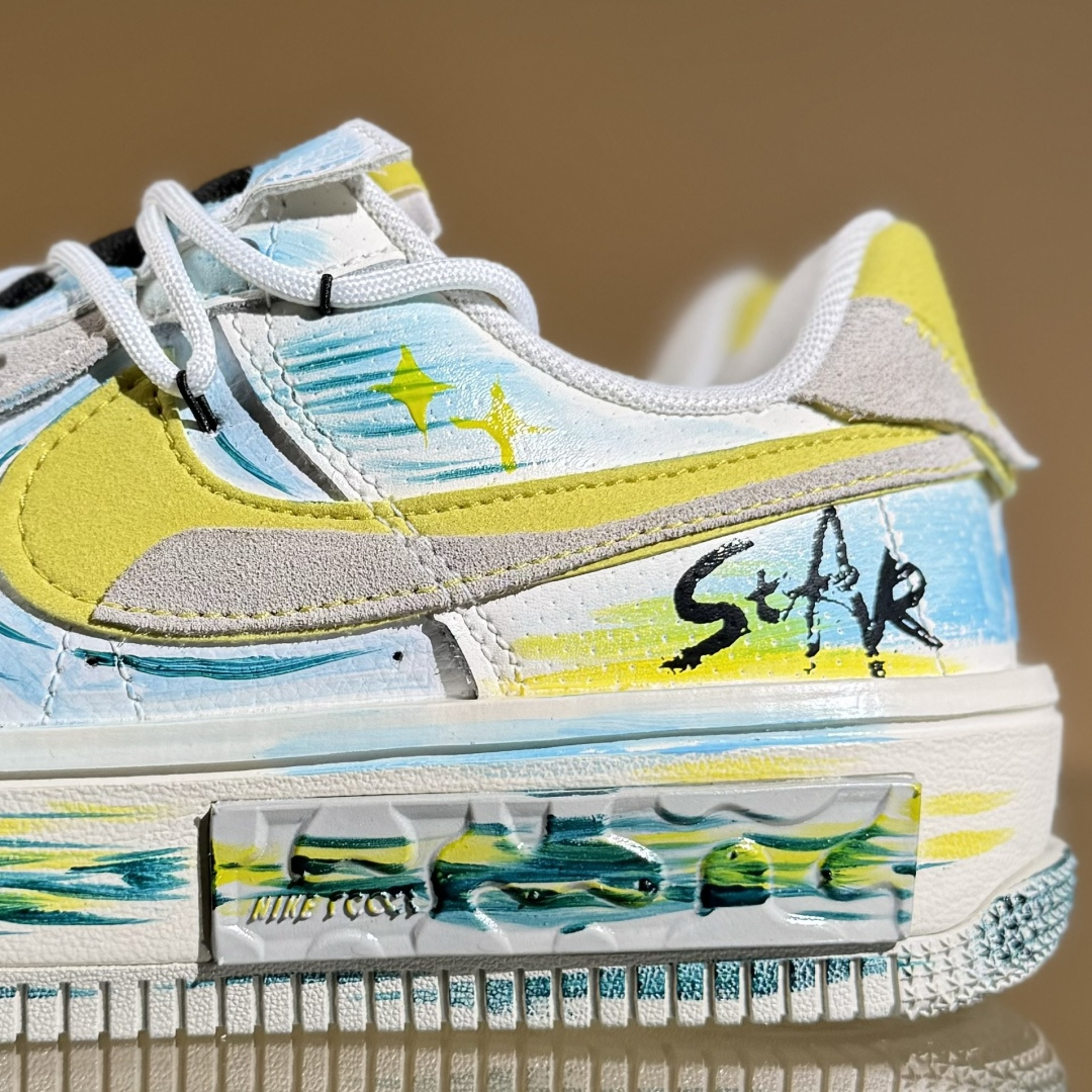 260 Nike Air Force 1'07 Low ”Y B Stars” 手绘涂鸦 黄蓝星星 空军一号低帮休闲板鞋 DV6984-011