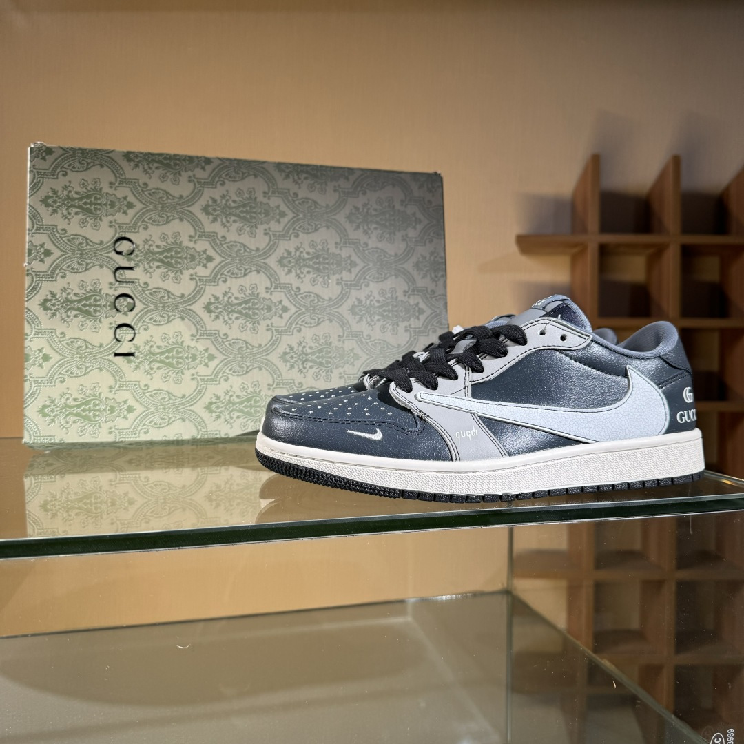 260 Travis Scott x Nike Air Jordan 1 Low x GUCCI Air Jordan 1 Low 反转黑灰小勾倒钩 XD0798-304