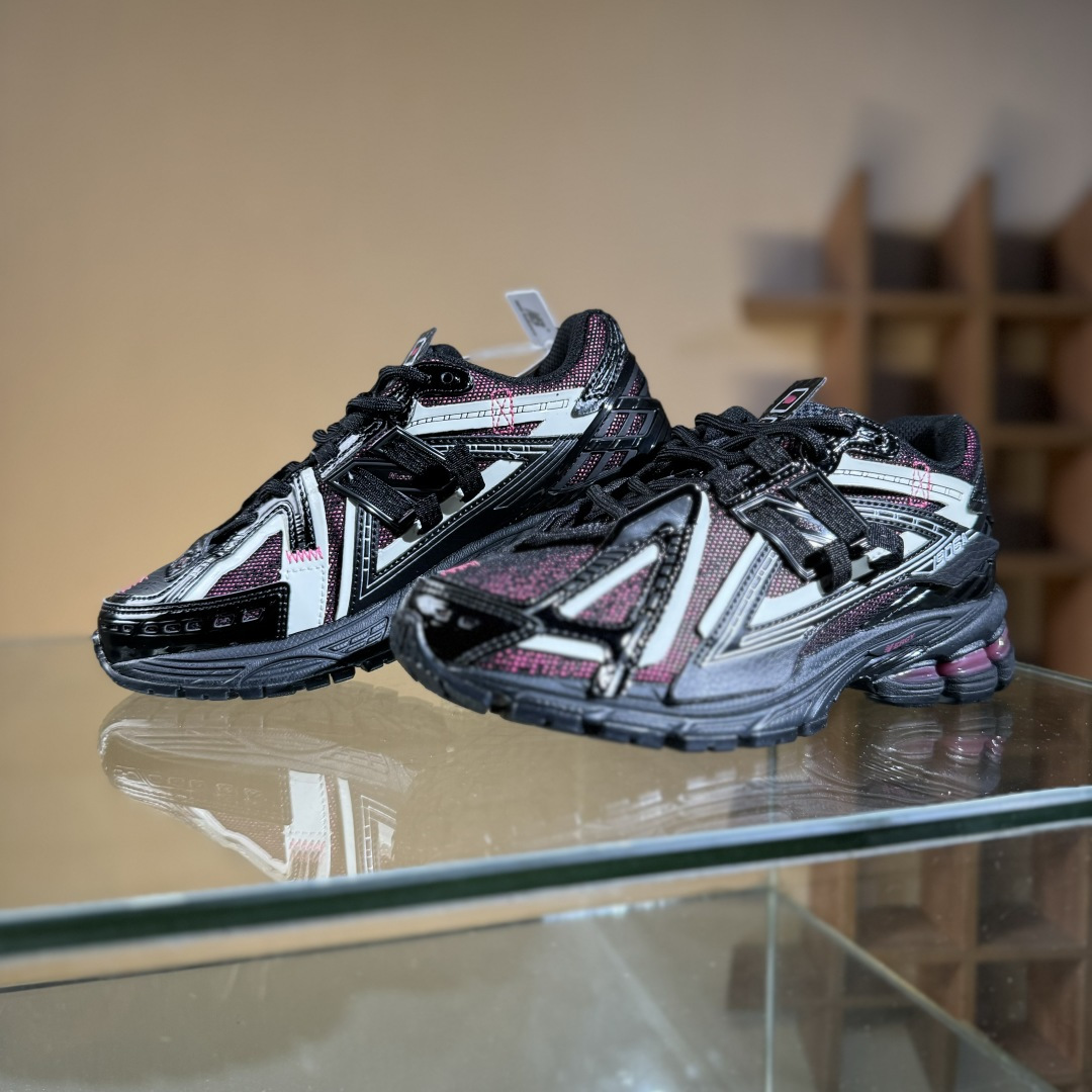210 New Balance 1906系列复古老爹风休闲运动慢跑鞋 U1906AD
