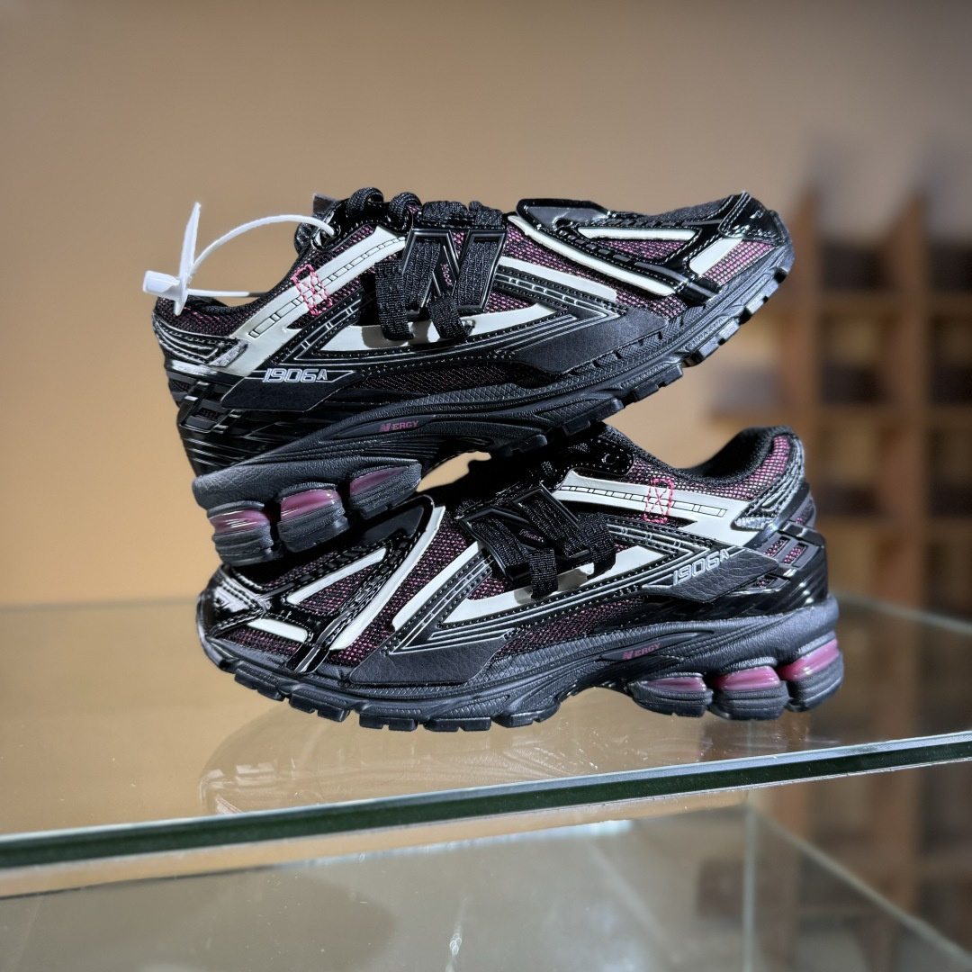 210 New Balance 1906系列复古老爹风休闲运动慢跑鞋 U1906AD