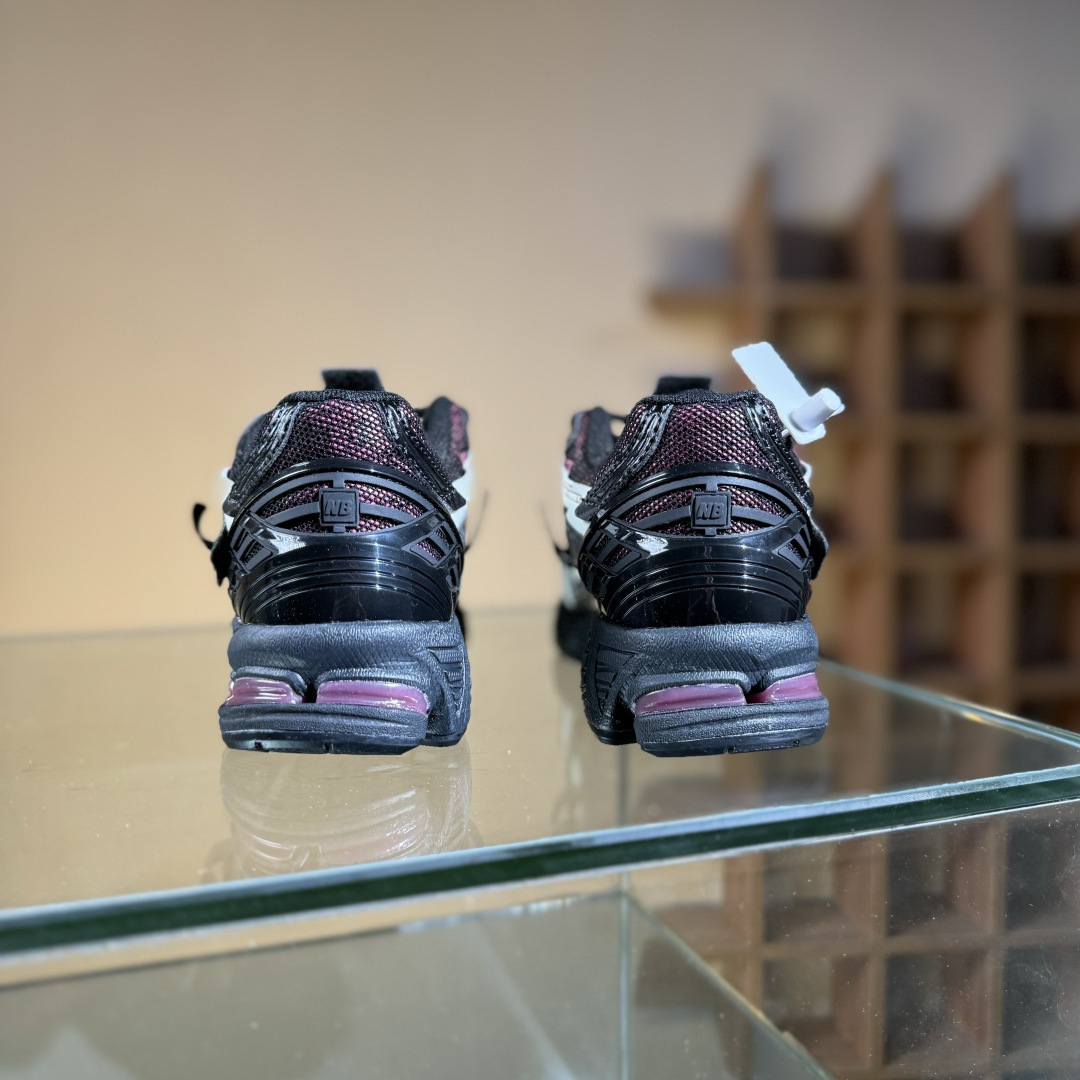 210 New Balance 1906系列复古老爹风休闲运动慢跑鞋 U1906AD