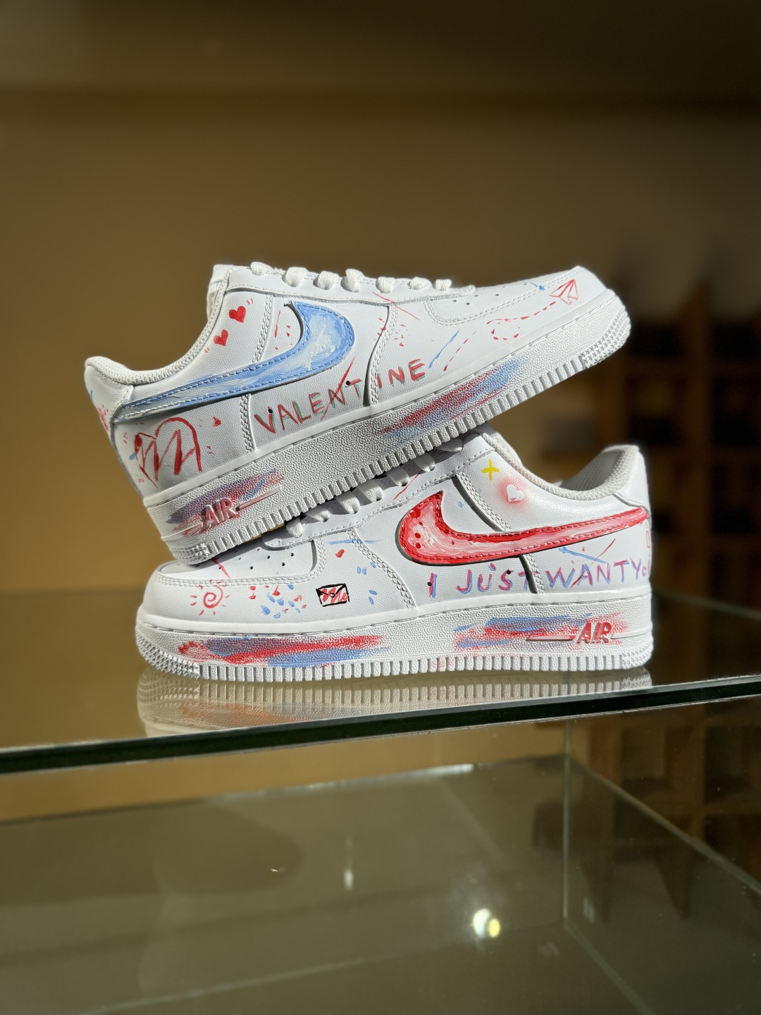 260 Nike Air Force 1'07 Low 爱心涂鸦 空军一号低帮休闲板鞋 DD8959-100
