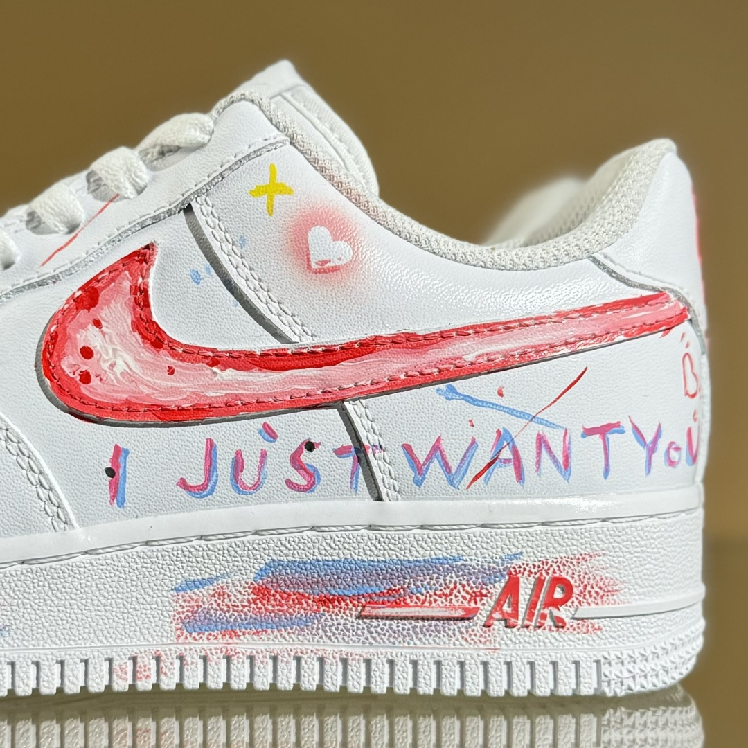 260 Nike Air Force 1'07 Low 爱心涂鸦 空军一号低帮休闲板鞋 DD8959-100