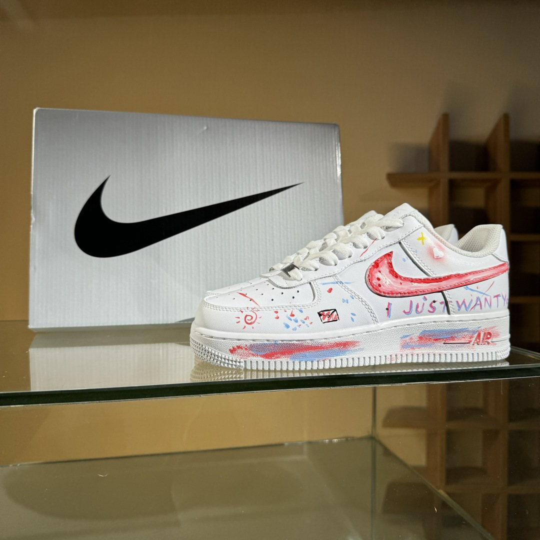 260 Nike Air Force 1'07 Low 爱心涂鸦 空军一号低帮休闲板鞋 DD8959-100