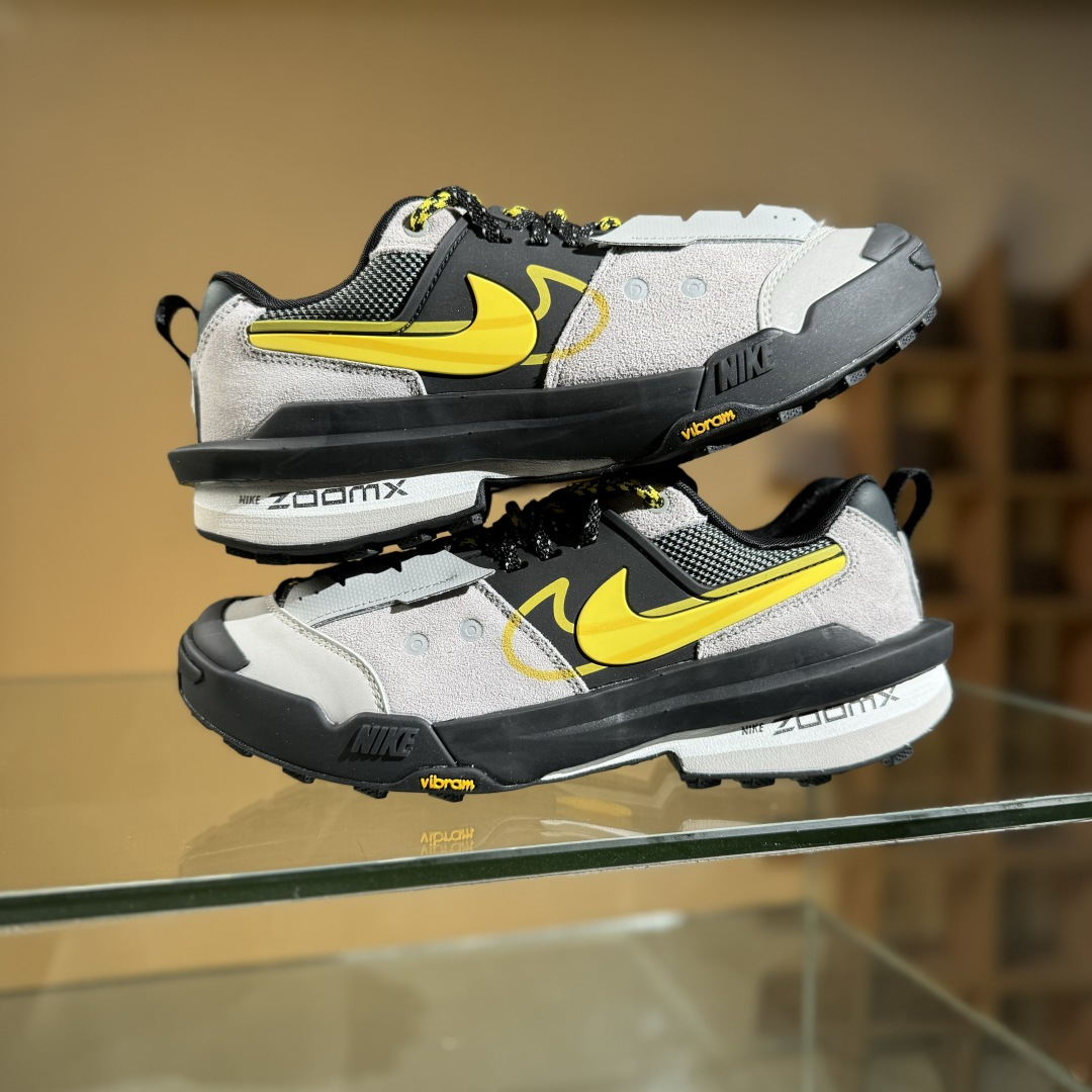 290 S版 sacai X nike 2025春夏解构拼接 最新联名鞋 黑黄