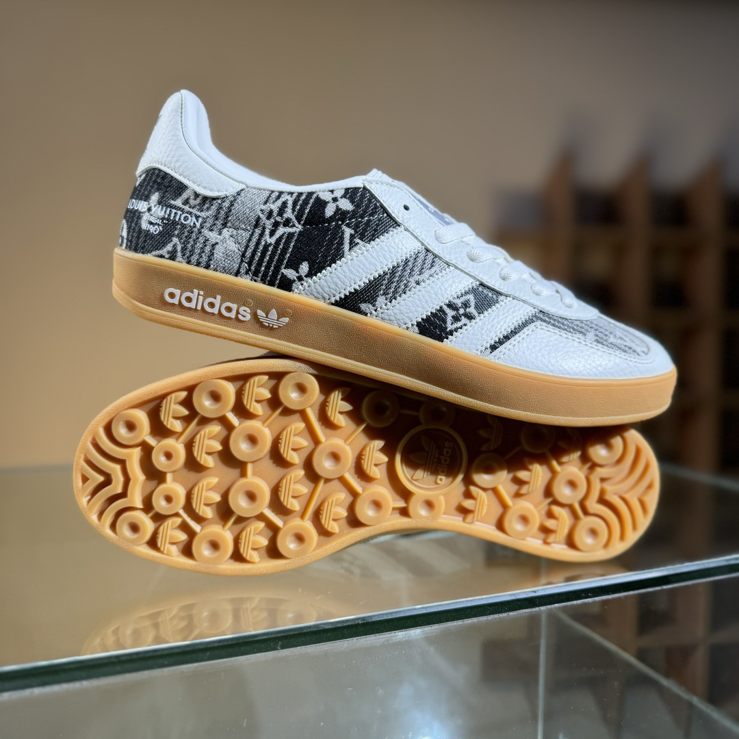 210 Adidas三叶草SAMBA OG x Louis Vuitton 白黑 休闲板鞋 SC9207-730