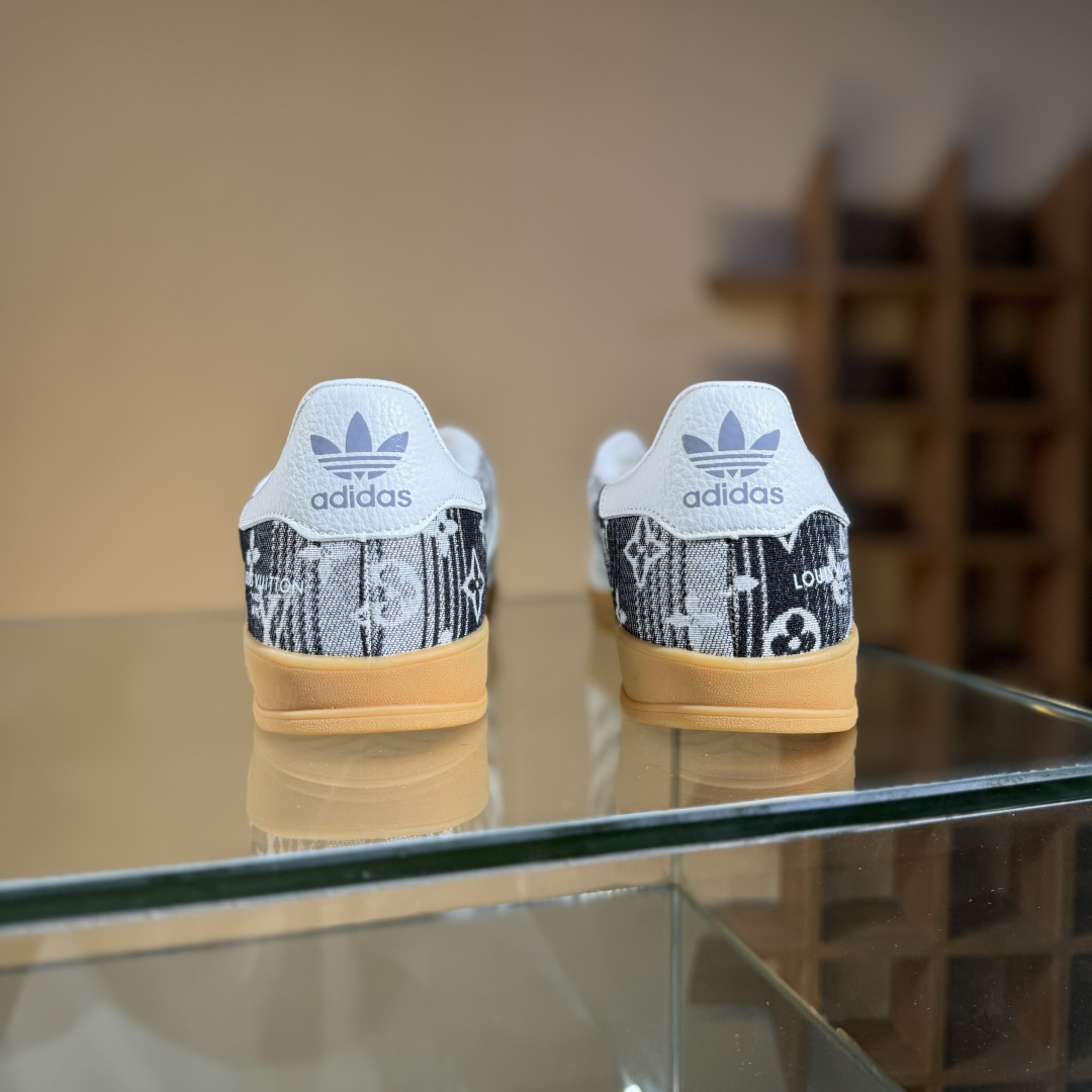 210 Adidas三叶草SAMBA OG x Louis Vuitton 白黑 休闲板鞋 SC9207-730