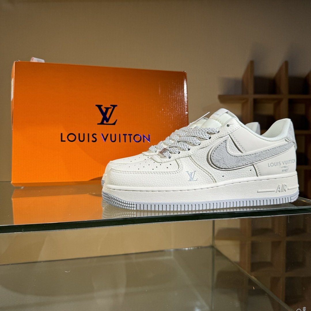 260 Nike Air Force 1'07 Low LV联名 灰白双拼 空军一号低帮休闲板鞋 SM6668-103