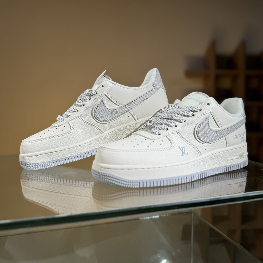 260 Nike Air Force 1'07 Low LV联名 灰白双拼 空军一号低帮休闲板鞋 SM6668-103