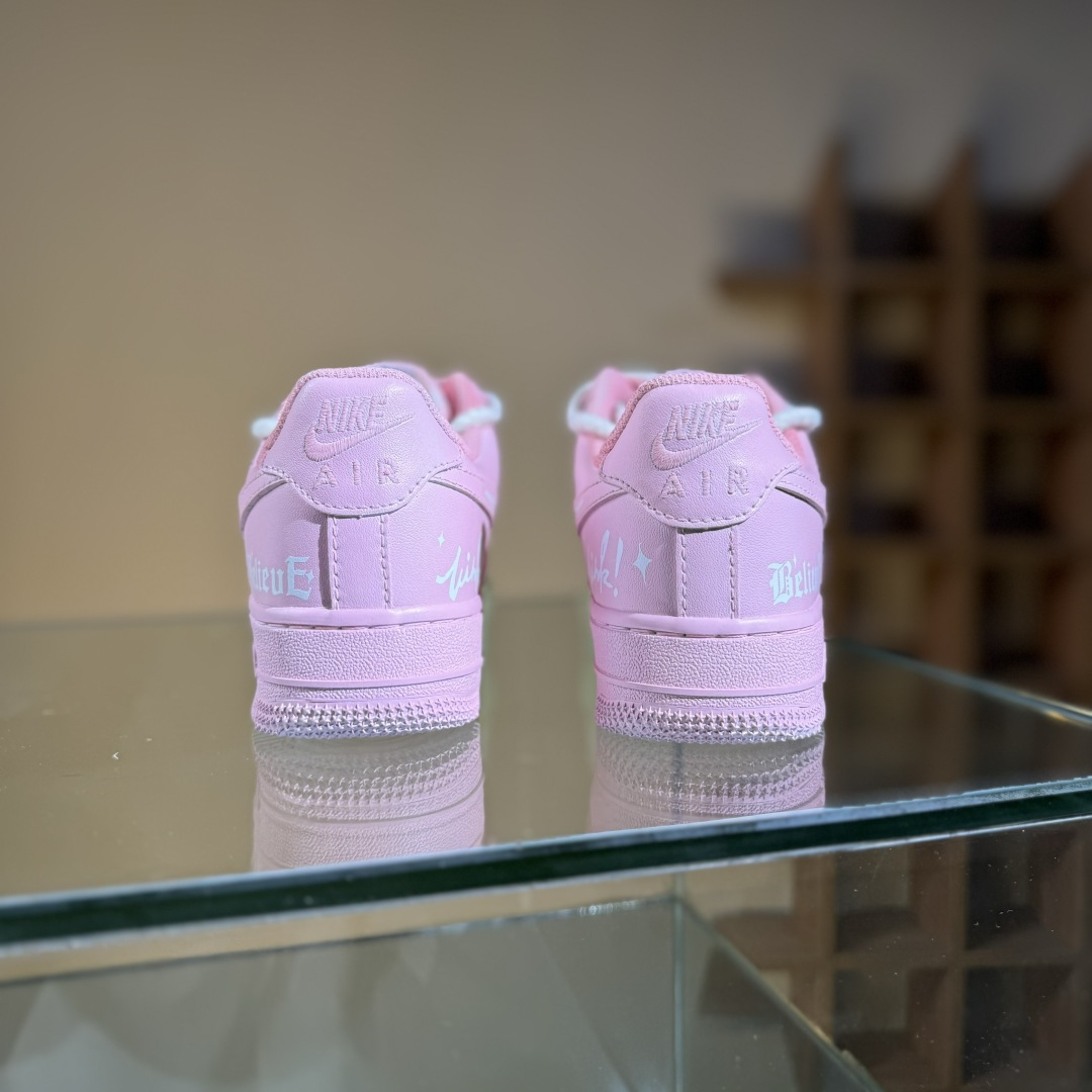 260 Nike Air Force 1'07 Low ”Purple Butterfly” 手绘涂鸦 粉黄信仰 空军一号低帮休闲板鞋 QR2032-520