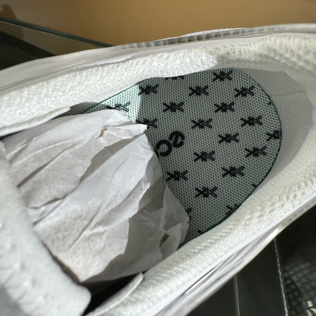 300 Ecco 2024爱步15周年经典 白粉女鞋