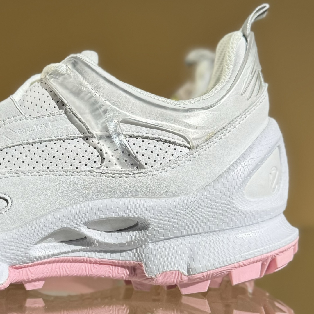 300 Ecco 2024爱步15周年经典 白粉女鞋