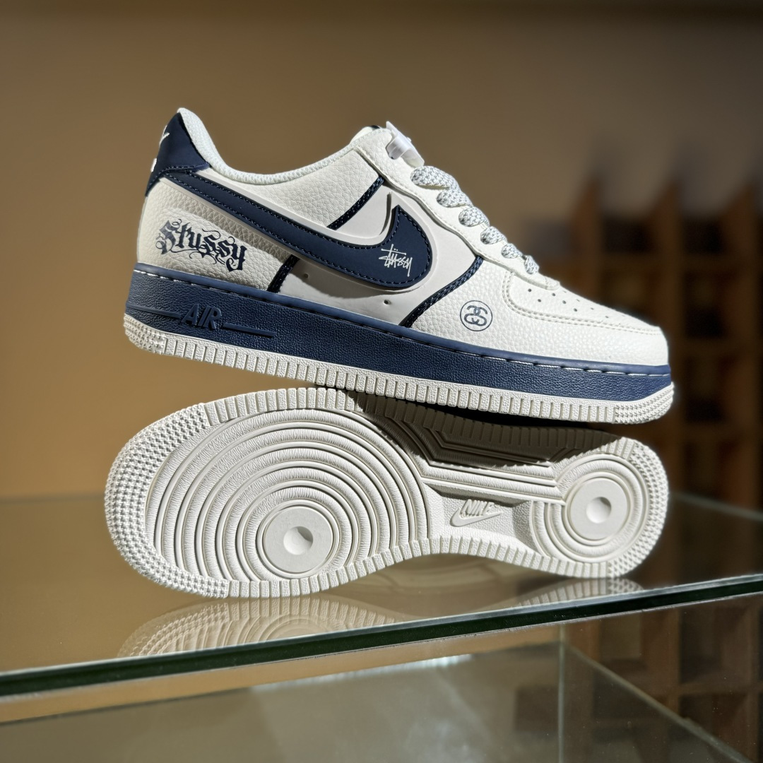 260 Nike Air Force 1'07 Low 斯图西联名 双拼米蓝 空军一号低帮休闲板鞋 QW5836-009