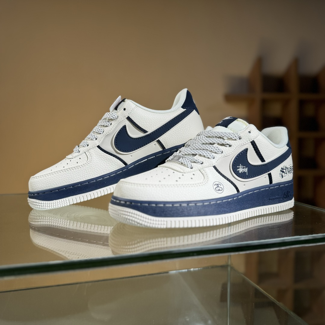 260 Nike Air Force 1'07 Low 斯图西联名 双拼米蓝 空军一号低帮休闲板鞋 QW5836-009