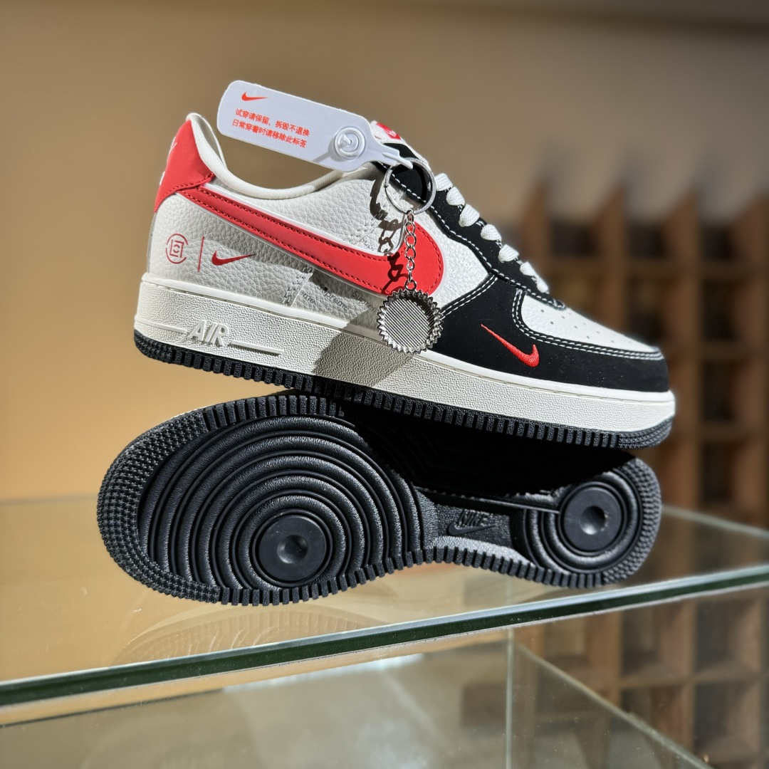 260 Nike Air Force 1'07 Low 黑红勾 空军一号低帮休闲板鞋 KB1688-001