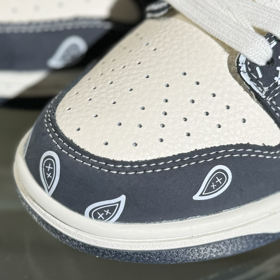 280 Nike SB Dunk Low 藏蓝鬼脸腰果花 周年高端定制 低帮休闲板鞋 KK1333-046