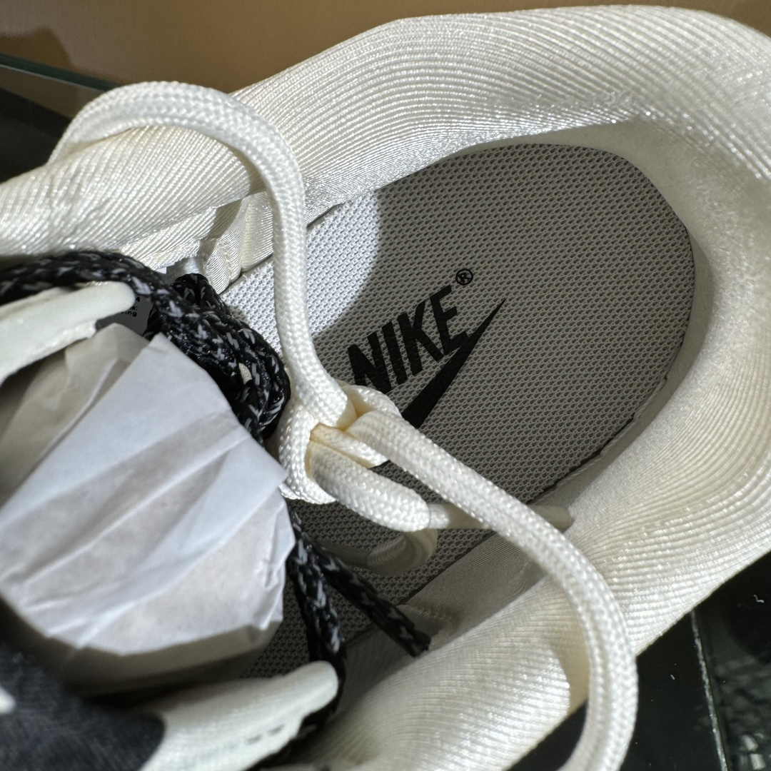 300 Travis Scott x Fragment Design x Air Jordan 1 Low OG SP AJ1 乔1 LV联名 红尾抽绳 低帮文化休闲板鞋 DM6868-108