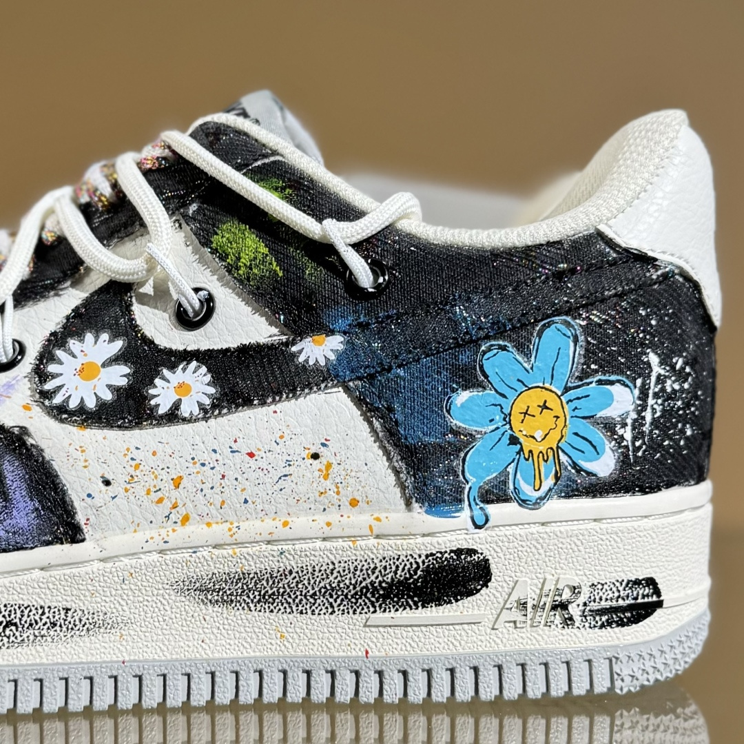 260 Nike Air Force 1 Low 07 向日葵涂鸦 黑白绑带 BD7007-333