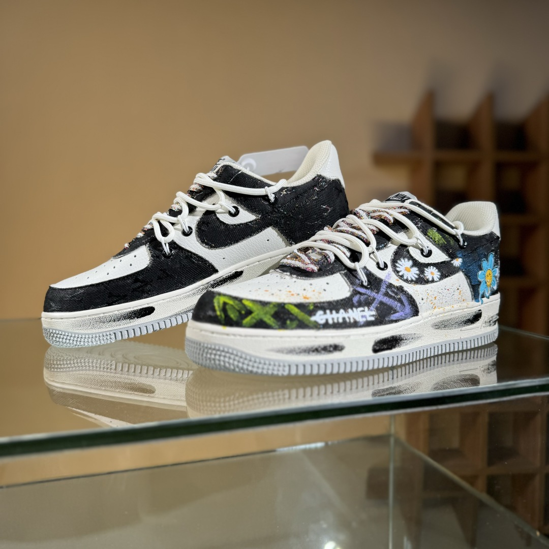 260 Nike Air Force 1 Low 07 向日葵涂鸦 黑白绑带 BD7007-333