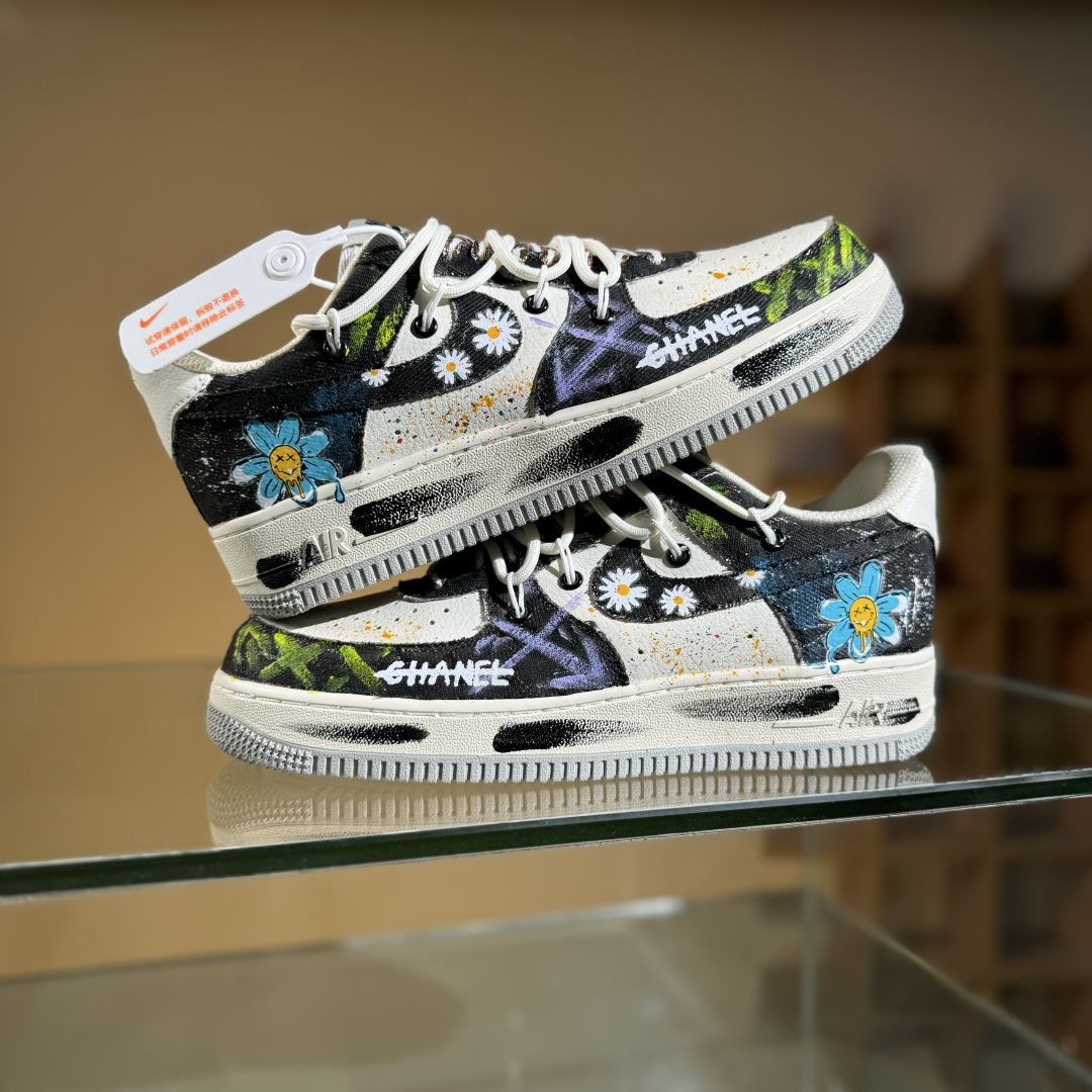 260 Nike Air Force 1 Low 07 向日葵涂鸦 黑白绑带 BD7007-333