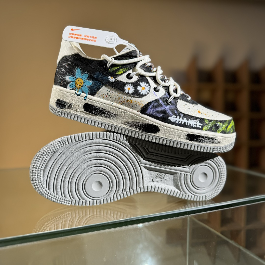 260 Nike Air Force 1 Low 07 向日葵涂鸦 黑白绑带 BD7007-333