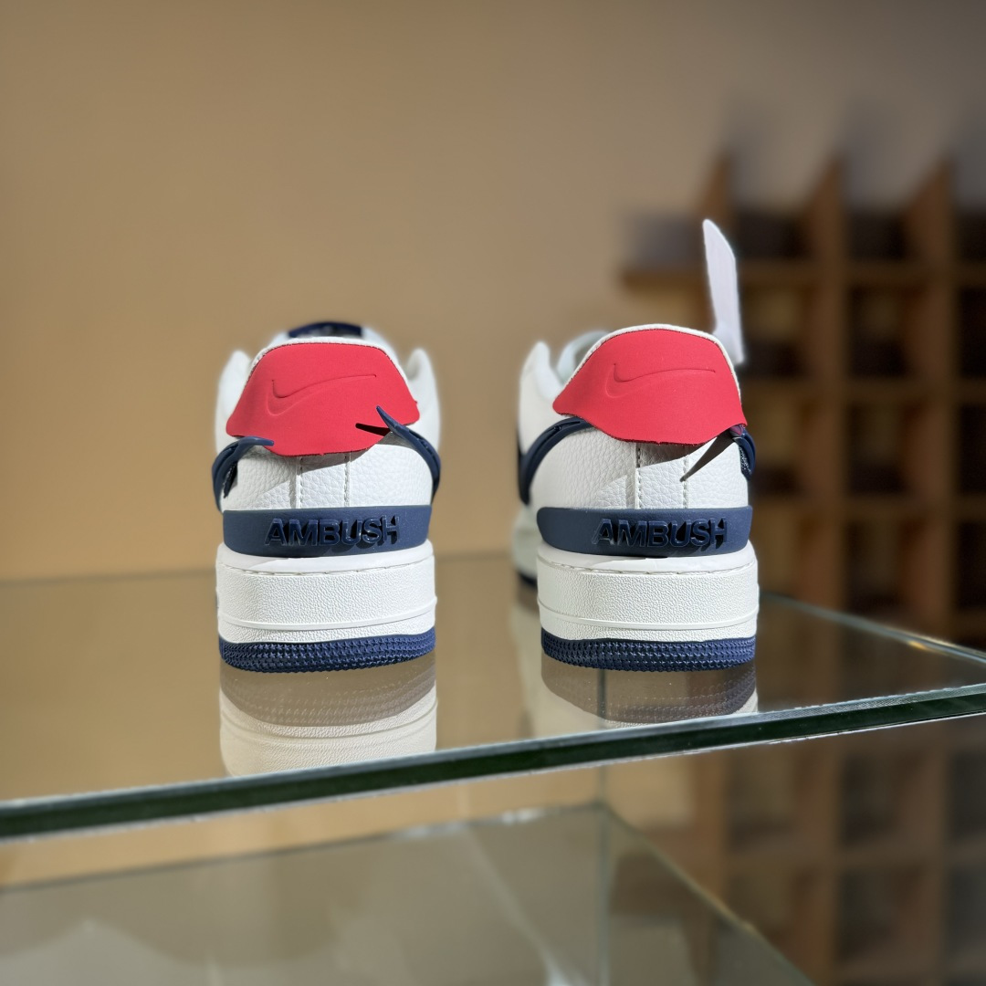 260 Nike Air Force 1 Low 07 x Louis Vuitton 白蓝大钩满天星 XS3464-575