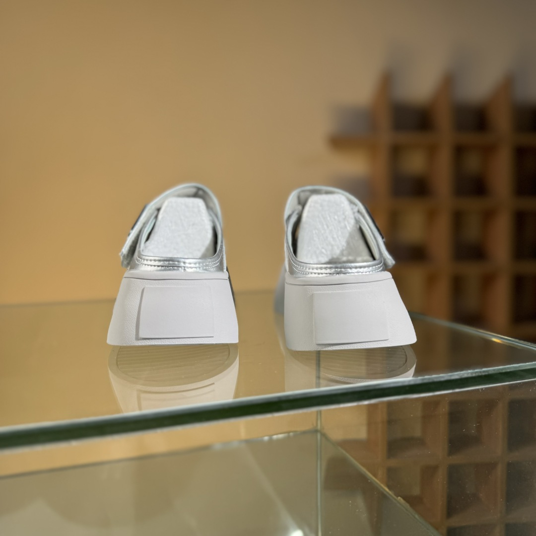 220 新配色广东大厂出品 GG-CC Chunky Low 白鹿同款 独立星球 2024 GGCC 低帮复古厚底增高老爹鞋 G24X9833