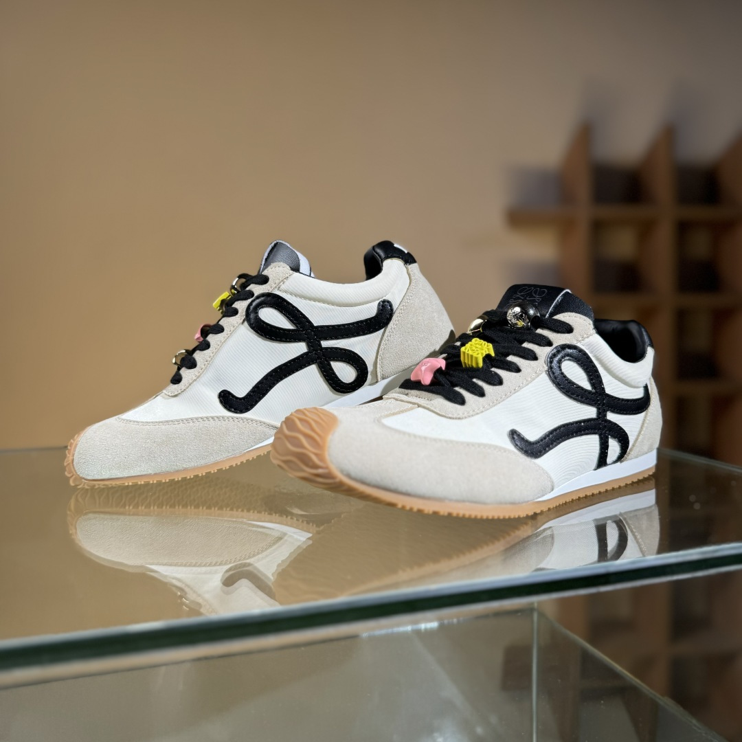 250 罗意威Loewe Ballet Runner 1.0 Sneakers 芭蕾舞2.0系列阿甘复古风德训薄底百搭休闲运动鞋