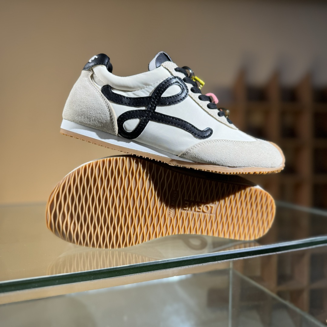 250 罗意威Loewe Ballet Runner 1.0 Sneakers 芭蕾舞2.0系列阿甘复古风德训薄底百搭休闲运动鞋