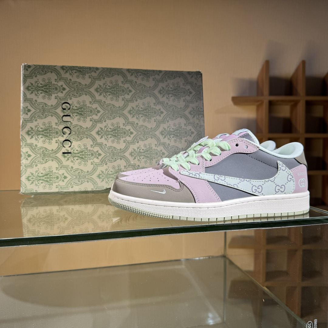260 Travis Scott x Nike Air Jordan 1 Low x GUCCI Air Jordan 1 Low 反转棕紫小勾倒钩 XD0798-305