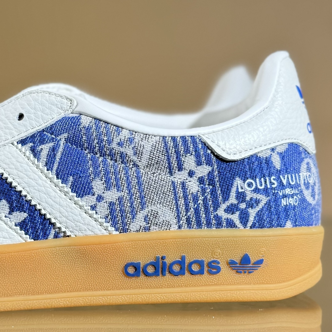 200 Adidas三叶草SAMBA OG x Louis Vuitton 白蓝 休闲板鞋 SC9207-732