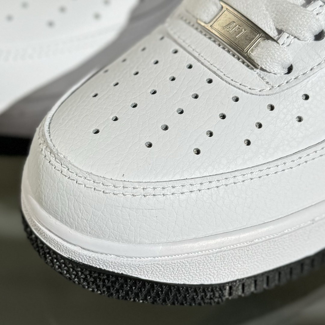 240 Undefeated x Nike Air Force 1'07 Low 白黑 空军一号低帮休闲板鞋 ZH0316-102