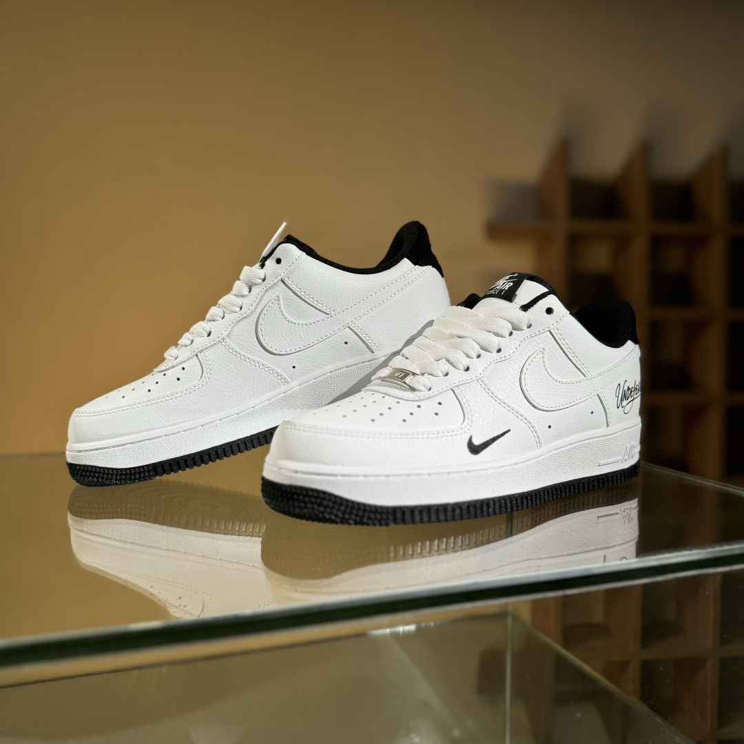 240 Undefeated x Nike Air Force 1'07 Low 白黑 空军一号低帮休闲板鞋 ZH0316-102