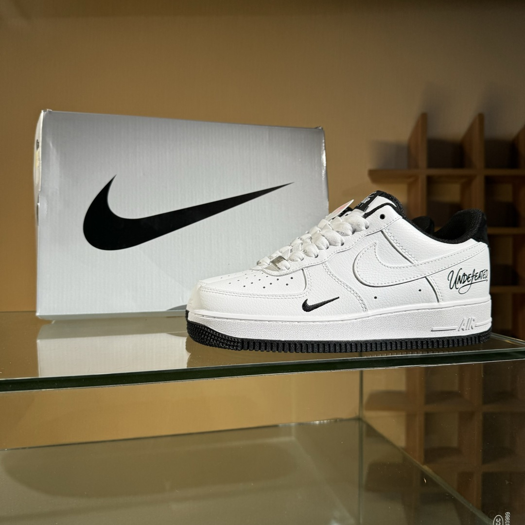 240 Undefeated x Nike Air Force 1'07 Low 白黑 空军一号低帮休闲板鞋 ZH0316-102