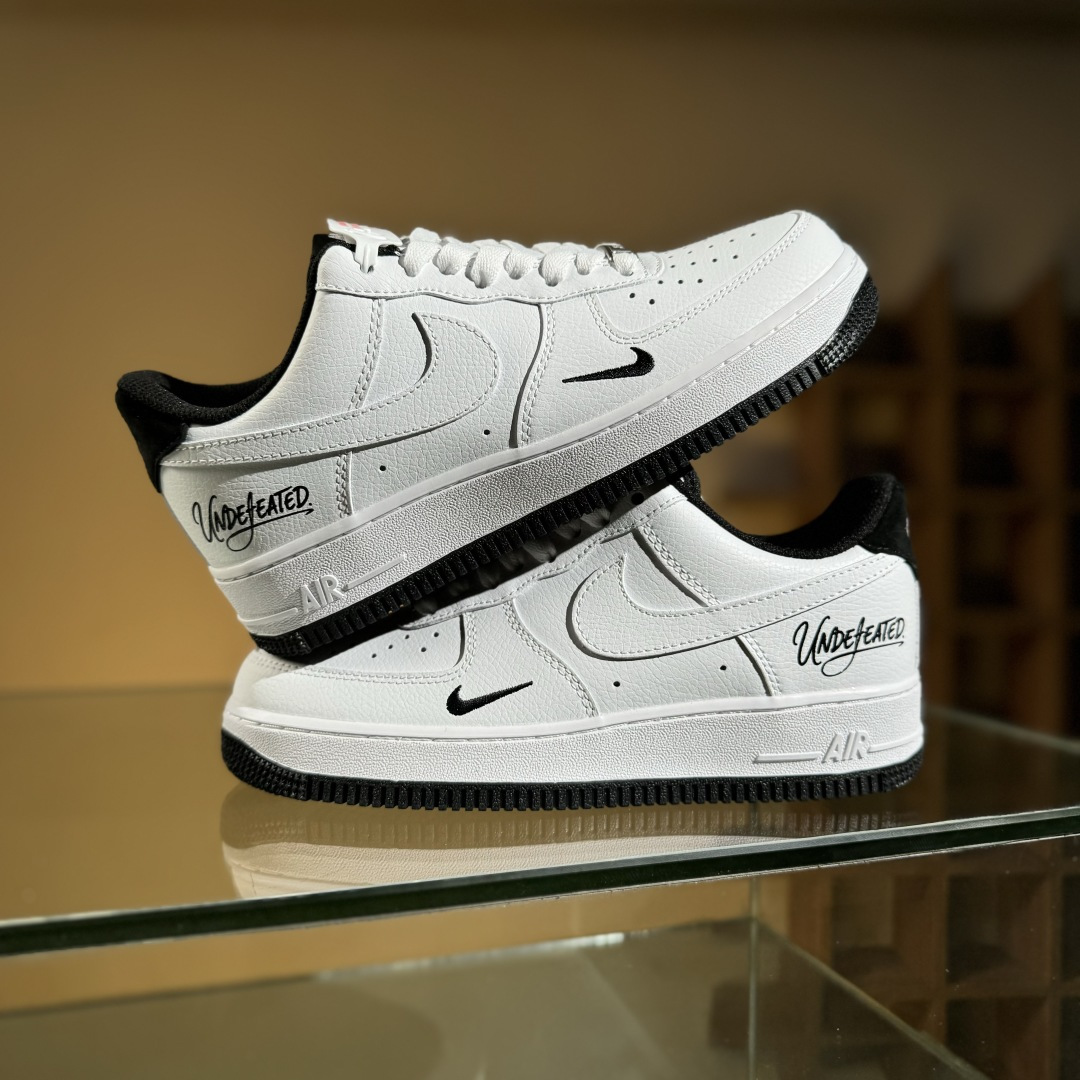 240 Undefeated x Nike Air Force 1'07 Low 白黑 空军一号低帮休闲板鞋 ZH0316-102