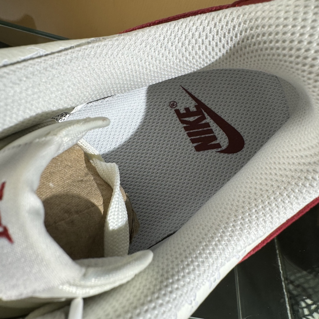 260 Nike Air Force 1'07 Low LV联名 白红 空军一号低帮休闲板鞋 LW9279-015