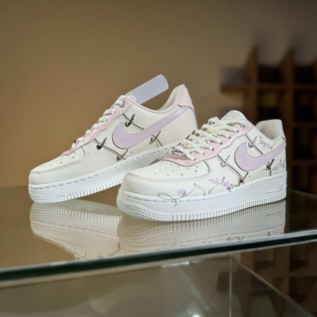 260 Nike Air Force 1'07 Low ”Light Pink Flowers” 手绘涂鸦 浅粉漫花 空军一号低帮休闲运动板鞋 FV8110-182