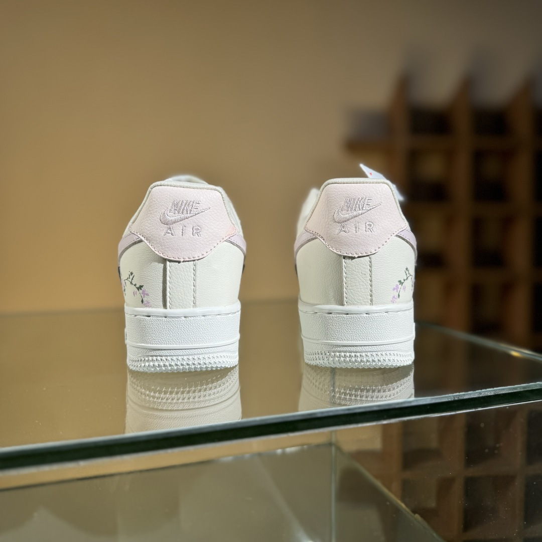 260 Nike Air Force 1'07 Low ”Light Pink Flowers” 手绘涂鸦 浅粉漫花 空军一号低帮休闲运动板鞋 FV8110-182