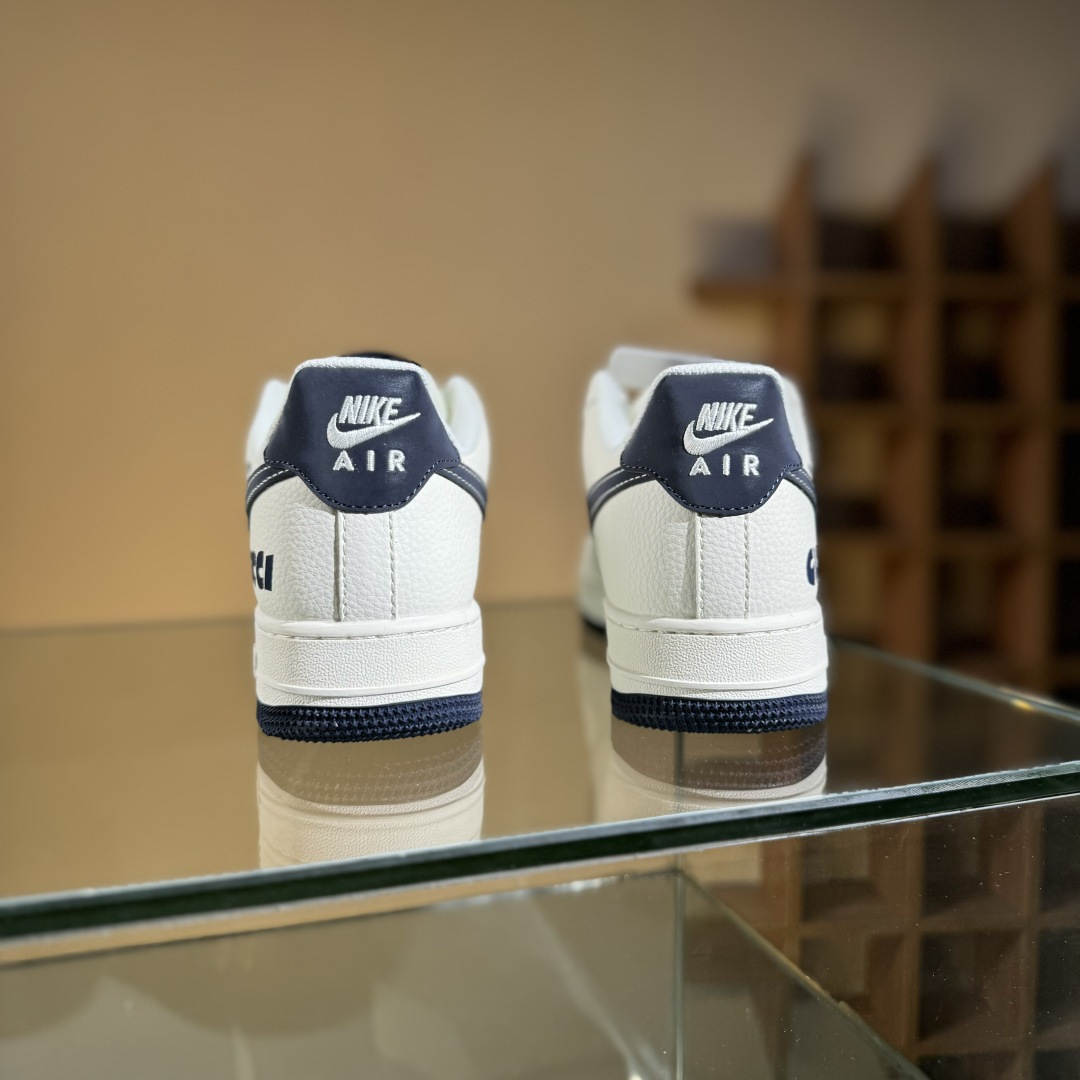 260 Nike Air Force 1'07 Low 古驰联名 鬼脸米蓝 空军一号低帮休闲板鞋 QW5836-006-Chinese UA Cheap High Quatity Brand Clothes Bags handbags Sneakers wholesale wholesaler seller from China Factory suppliers Fashion Clothing Shoes best Quality Beautiful Price 260 Nike Air Force 1'07 Low 古驰联名 鬼脸米蓝 空军一号低帮休闲板鞋 QW5836-006