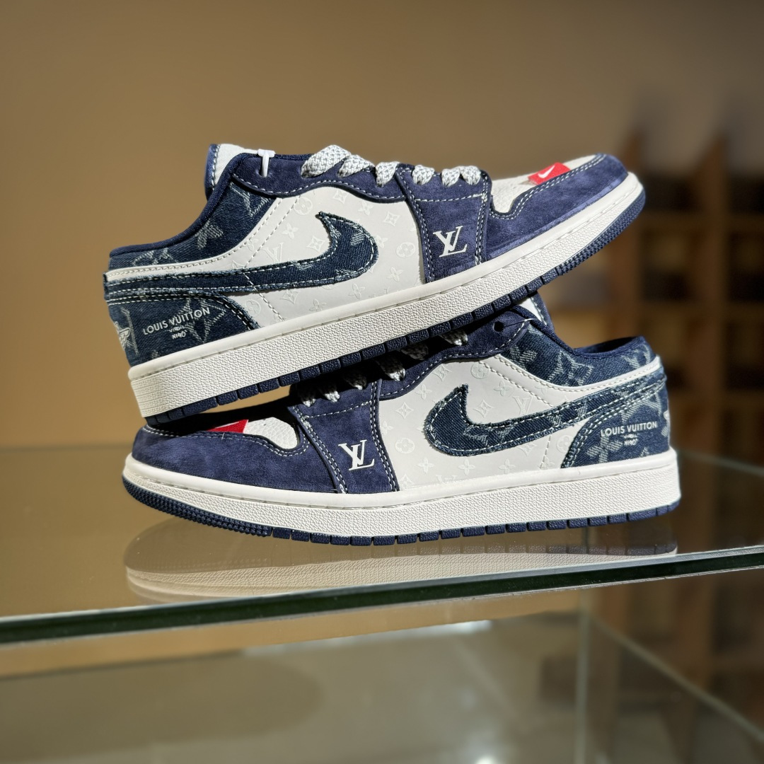 280 Nike SB Dunk Low LV联名 牛仔蓝 周年高端定制 低帮休闲板鞋 YX5066-368-Chinese UA Cheap High Quatity Brand Clothes Bags handbags Sneakers wholesale wholesaler seller from China Factory suppliers Fashion Clothing Shoes best Quality Beautiful Price 280 Nike SB Dunk Low LV联名 牛仔蓝 周年高端定制 低帮休闲板鞋 YX5066-368