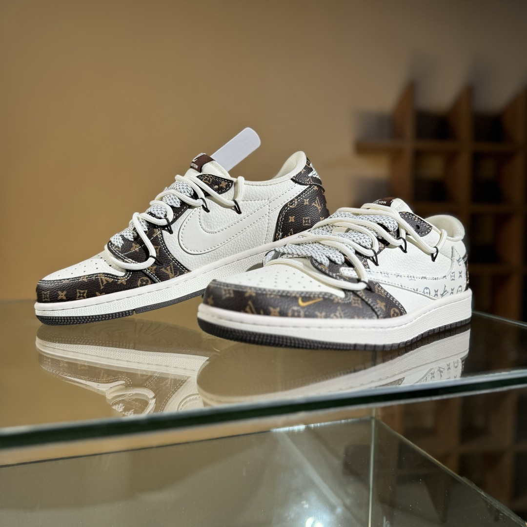 300 Travis Scott x Fragment Design x Air Jordan 1 Low OG SP AJ1 乔1 LV联名 米棕抽绳 低帮文化休闲板鞋 DM6868-101-Chinese UA Cheap High Quatity Brand Clothes Bags handbags Sneakers wholesale wholesaler seller from China Factory suppliers Fashion Clothing Shoes best Quality Beautiful Price 300 Travis Scott x Fragment Design x Air Jordan 1 Low OG SP AJ1 乔1 LV联名 米棕抽绳 低帮文化休闲板鞋 DM6868-101