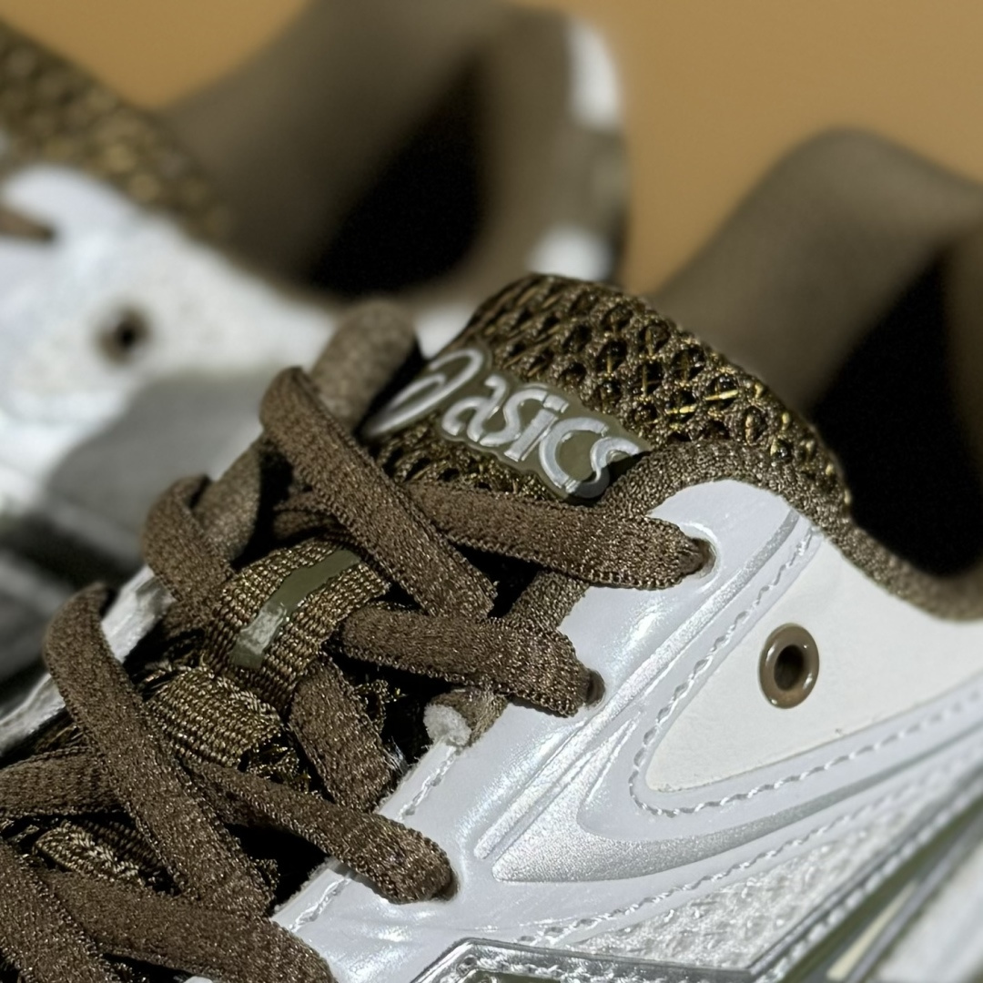 200 Asics GEL-DS TRAINER 14亚瑟士 复古运动休闲运动鞋 老爹鞋 1203A810-101