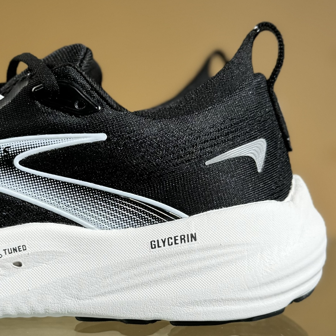 200 Brooks布鲁克斯Glycerin甘油22跑鞋男子缓震马拉松氮气慢跑鞋 110445 1D 090-Chinese UA Cheap High Quatity Brand Clothes Bags handbags Sneakers wholesale wholesaler seller from China Factory suppliers Fashion Clothing Shoes best Quality Beautiful Price 200 Brooks布鲁克斯Glycerin甘油22跑鞋男子缓震马拉松氮气慢跑鞋 110445 1D 090