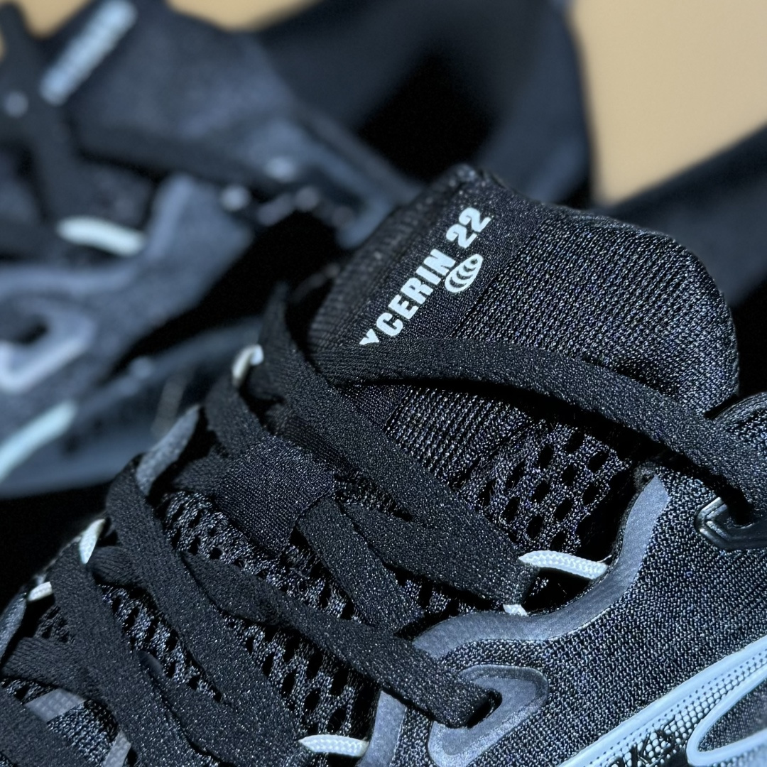 200 Brooks布鲁克斯Glycerin甘油22跑鞋男子缓震马拉松氮气慢跑鞋 110445 1D 090-Chinese UA Cheap High Quatity Brand Clothes Bags handbags Sneakers wholesale wholesaler seller from China Factory suppliers Fashion Clothing Shoes best Quality Beautiful Price 200 Brooks布鲁克斯Glycerin甘油22跑鞋男子缓震马拉松氮气慢跑鞋 110445 1D 090