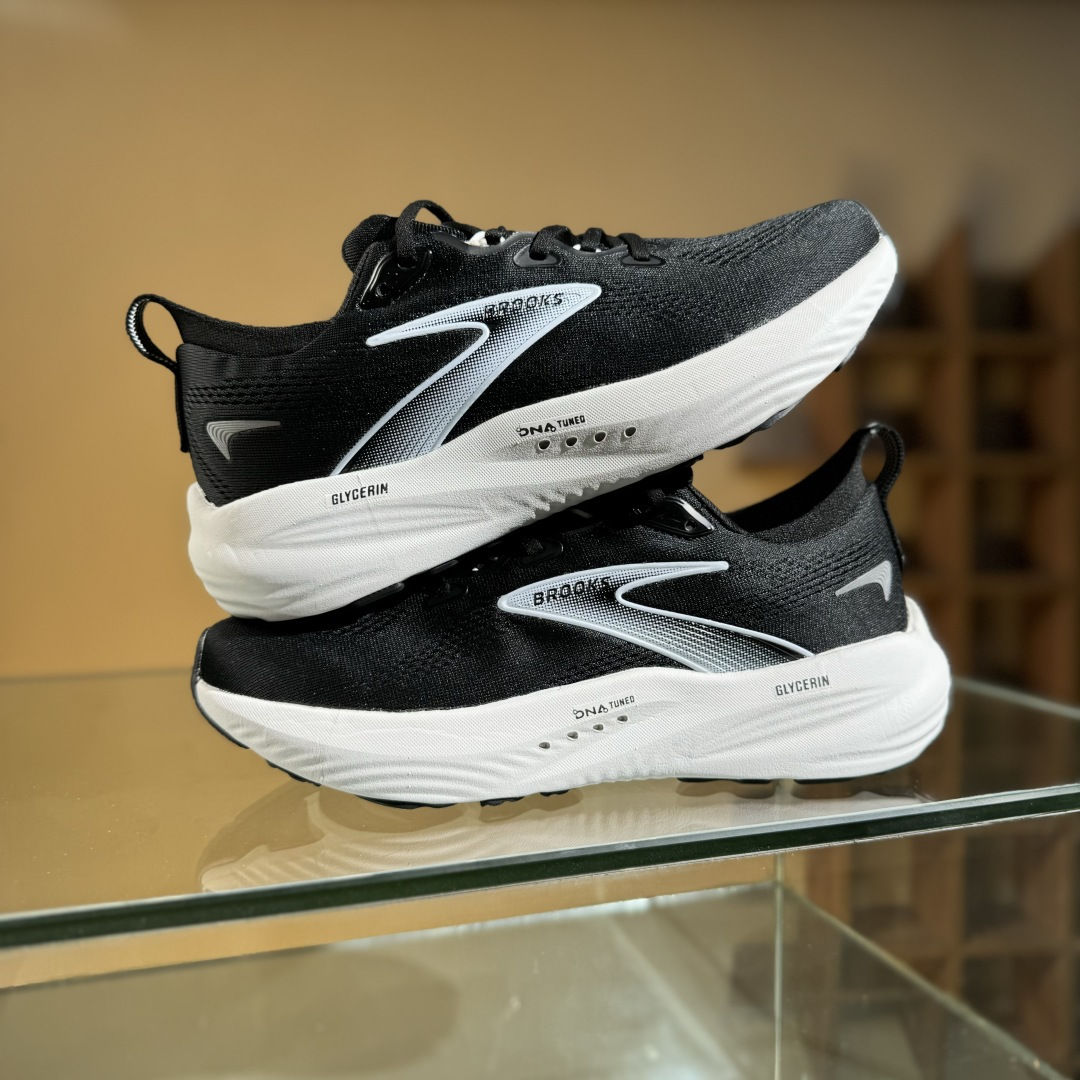 200 Brooks布鲁克斯Glycerin甘油22跑鞋男子缓震马拉松氮气慢跑鞋 110445 1D 090-Chinese UA Cheap High Quatity Brand Clothes Bags handbags Sneakers wholesale wholesaler seller from China Factory suppliers Fashion Clothing Shoes best Quality Beautiful Price 200 Brooks布鲁克斯Glycerin甘油22跑鞋男子缓震马拉松氮气慢跑鞋 110445 1D 090