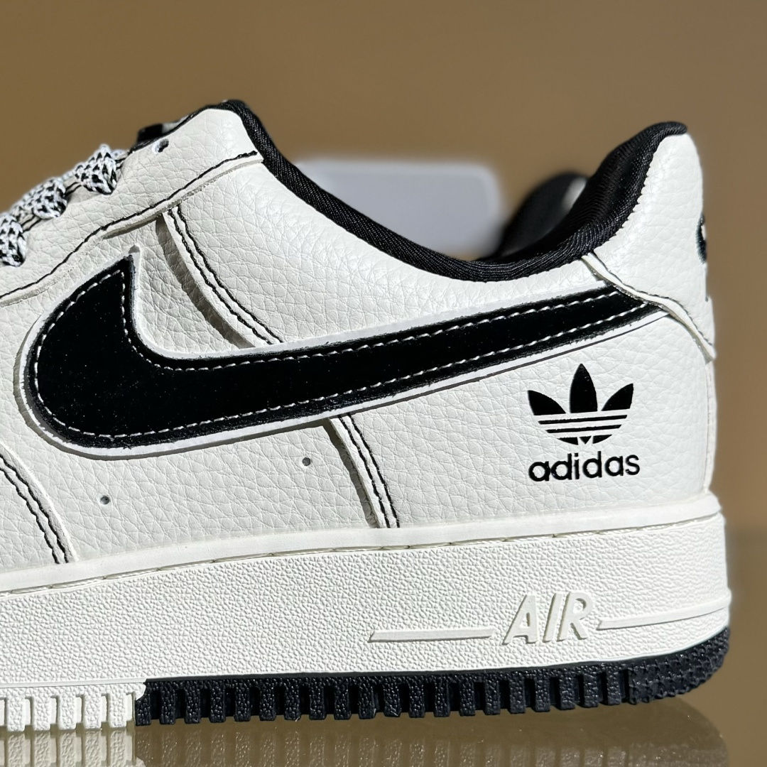 260 Nike Air Force 1'07 Low 黑线双拼底 空军一号低帮休闲板鞋 KB1688-003