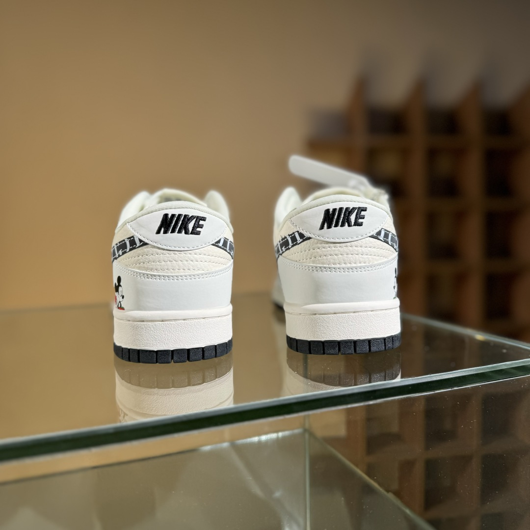 280 Nike SB Dunk Low 米老鼠 周年高端定制 低帮休闲板鞋 KK1333-041-Chinese UA Cheap High Quatity Brand Clothes Bags handbags Sneakers wholesale wholesaler seller from China Factory suppliers Fashion Clothing Shoes best Quality Beautiful Price 280 Nike SB Dunk Low 米老鼠 周年高端定制 低帮休闲板鞋 KK1333-041